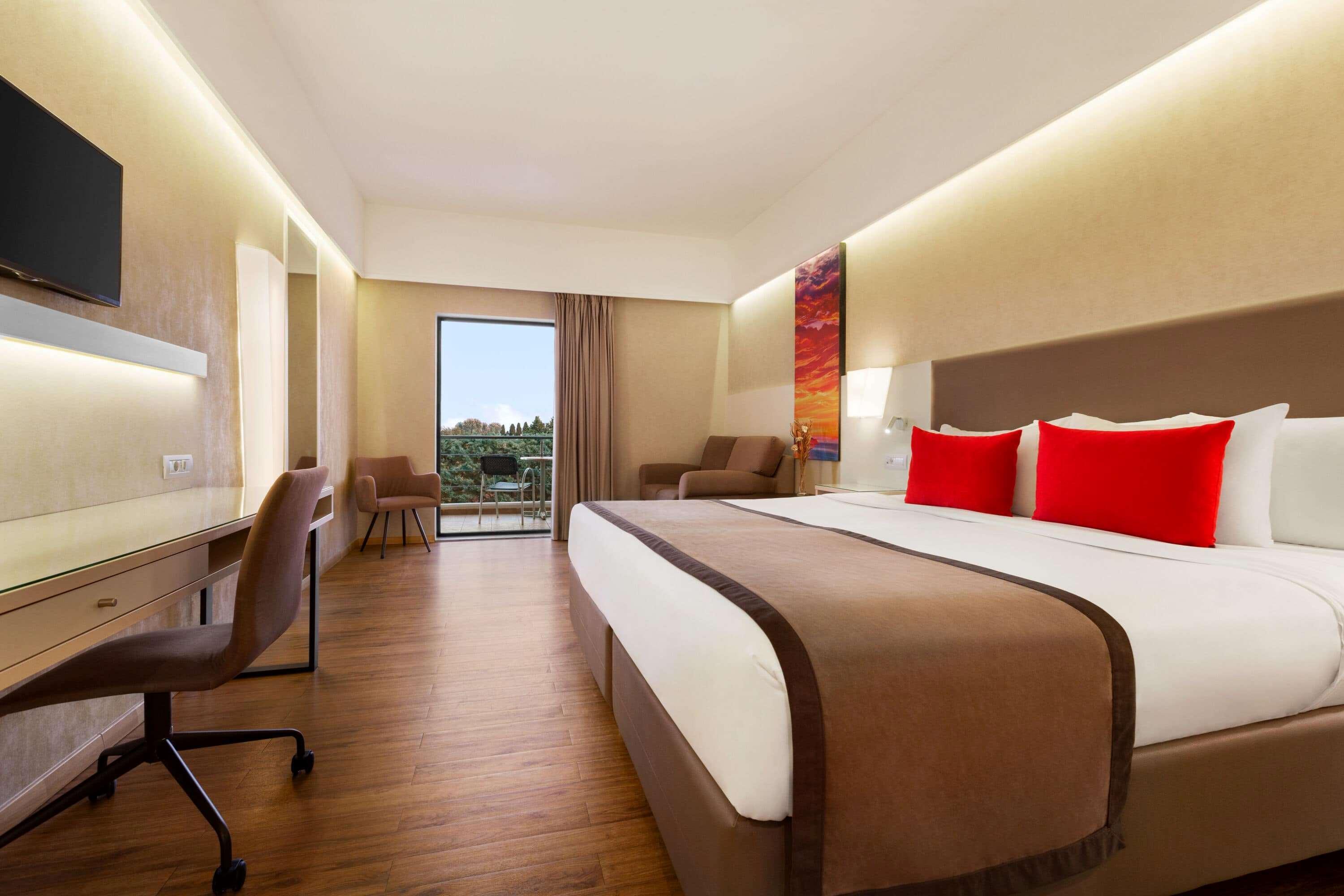 Ramada Plaza by Wyndham Thraki Hotel Alexandroupoli Bagian luar foto A typical room at the hotel