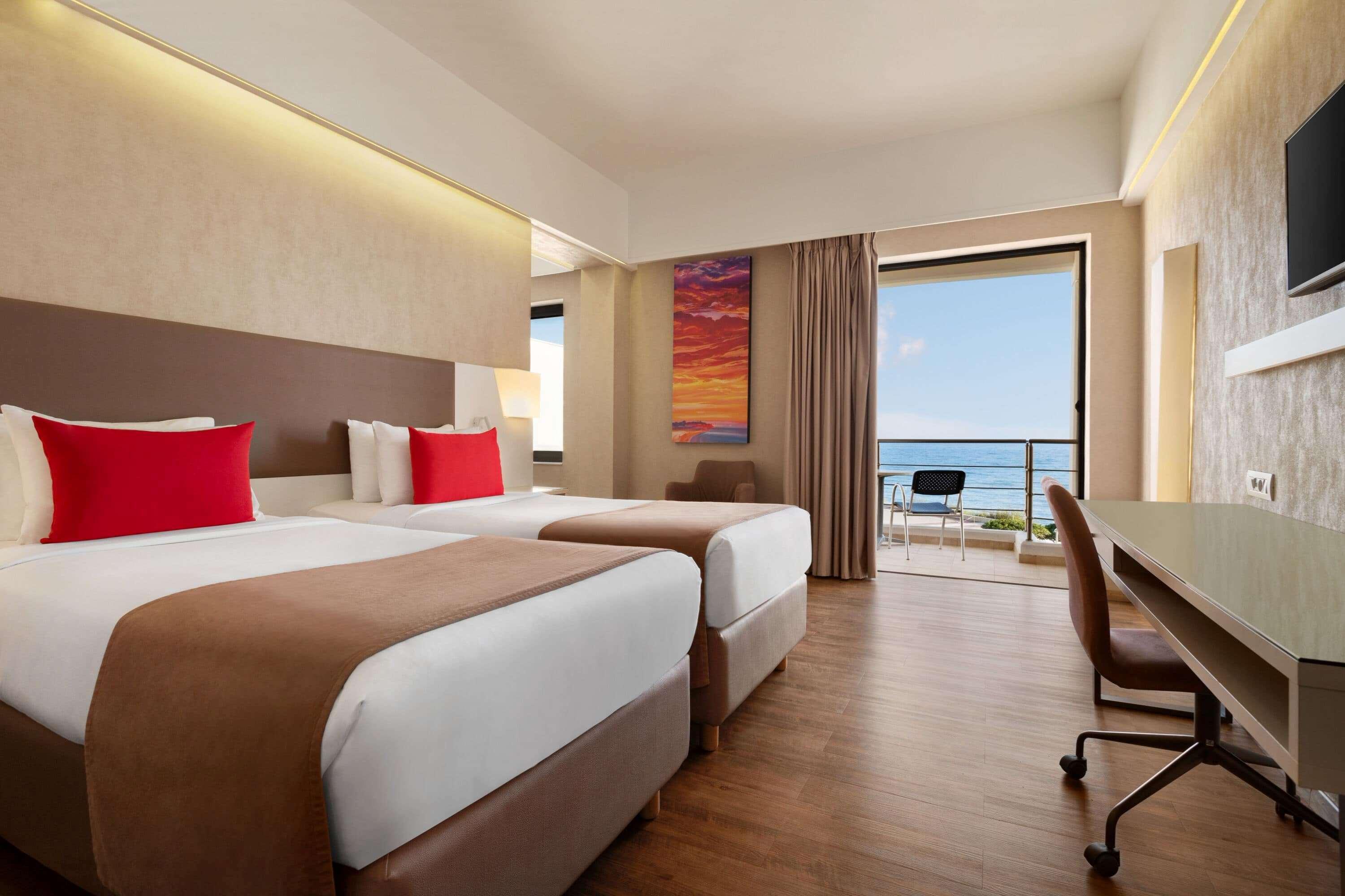 Ramada Plaza by Wyndham Thraki Hotel Alexandroupoli Bagian luar foto A room at the Hilton Athens